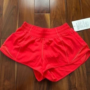 LULULEMON HOTTY HOT 2.5” CARNATION RED